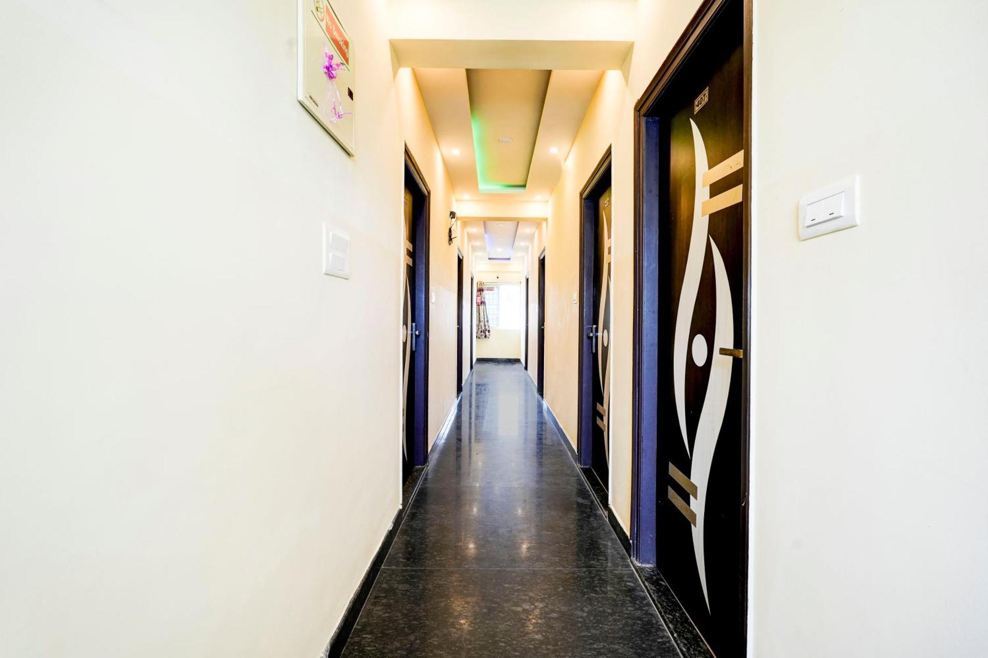 Super Hotel O Ganakkal Near Bgs Hospital Junction Formerly Omkar Global Inn Bangalore Extérieur photo